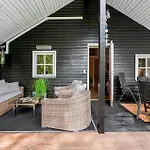 3 Bedroom In *