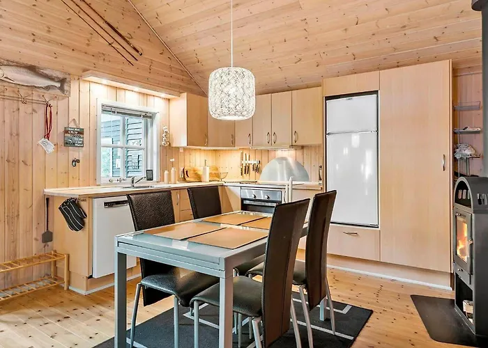 Holiday home 3 Bedroom In Kibaek